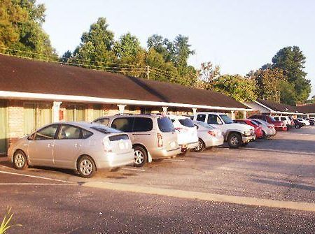 Holiday Motel - ホワイトビル エクステリア 写真